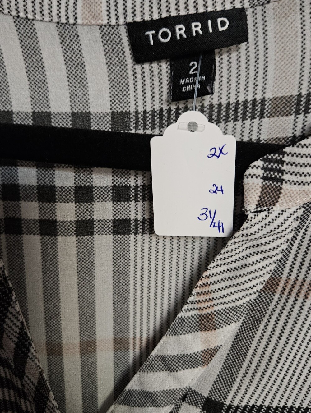 torrid Black & Cream Plaid Peasant Tunic with Subtle Tan Stripes - Picture 3 of 4